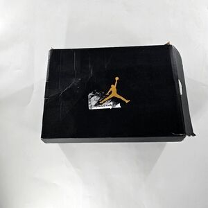 Air Jordan 1 Low. Size 9.